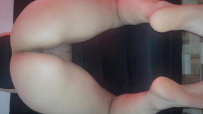 مادرم بیدمشک خود را به عنوان هدیه کریسمس به من می دهد